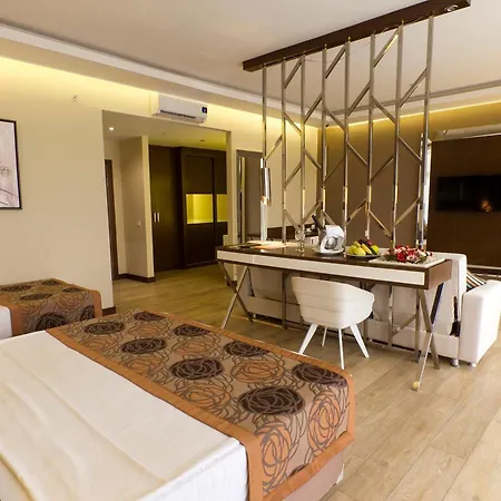 Hotel My